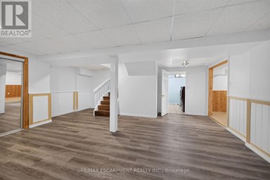 21 SPRINGGARDEN CRESCENT Hamilton (Stoney Creek Mountain) Ontario photo 32