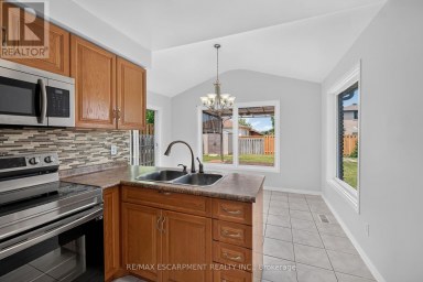 21 SPRINGGARDEN CRESCENT Hamilton (Stoney Creek Mountain) Ontario photo 9