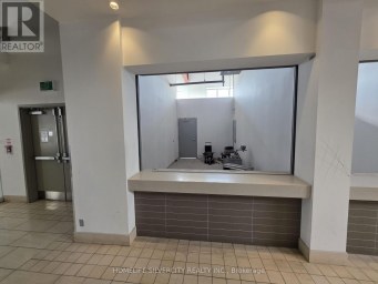 2B07 - 7215 GOREWAY DRIVE Mississauga (Malton) Ontario photo 1