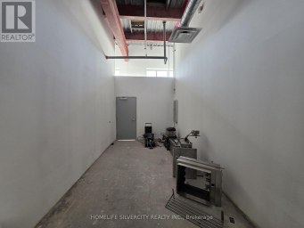 2B07 - 7215 GOREWAY DRIVE Mississauga (Malton) Ontario photo 3