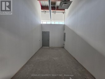 2B08 - 7215 GOREWAY DRIVE Mississauga (Malton) Ontario photo 3