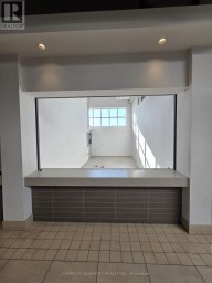 2B09 - 7215 GOREWAY DRIVE Mississauga (Malton) Ontario photo 1
