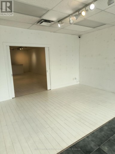 1840 DANFORTH AVENUE, Toronto (Danforth Village-East York), Ontario, M4C1H8