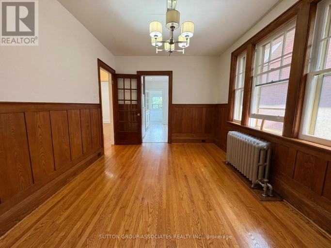 UPPER - 191 ARLINGTON AVENUE, Toronto (Humewood-Cedarvale), Ontario, M6C2Z4