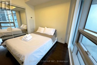 2406 - 14 YORK STREET Toronto (Waterfront Communities) Ontario photo 5