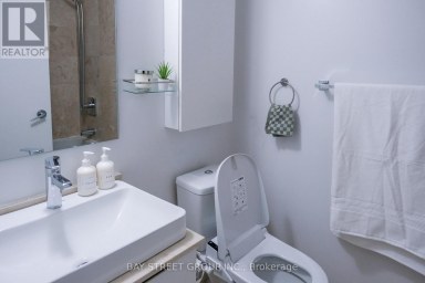2406 - 14 YORK STREET Toronto (Waterfront Communities) Ontario photo 6