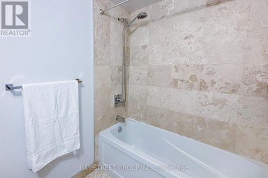 2406 - 14 YORK STREET Toronto (Waterfront Communities) Ontario photo 7