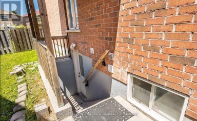 BSMT 2 - 14 TARSUS CRESCENT Toronto (Highland Creek) Ontario photo 1