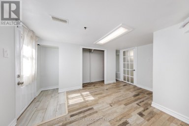 LOWER - 792 PAPE AVENUE Toronto (Playter Estates-Danforth) Ontario photo 12
