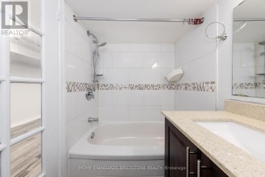 LOWER - 792 PAPE AVENUE Toronto (Playter Estates-Danforth) Ontario photo 14