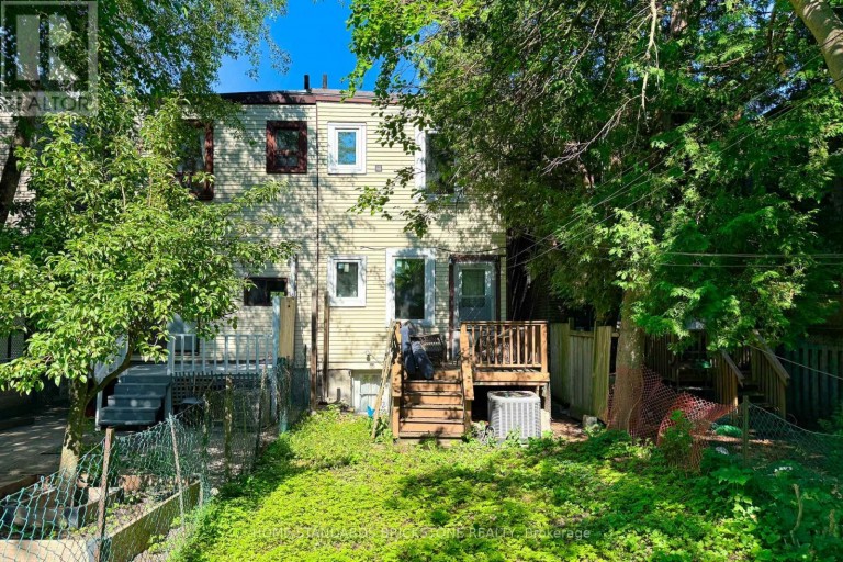 LOWER - 792 PAPE AVENUE, Toronto (Playter Estates-Danforth), Ontario, M4K3S7