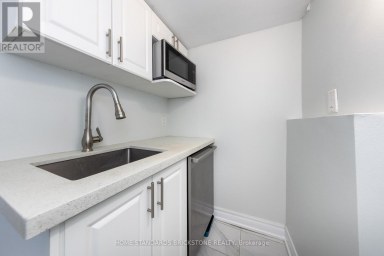 LOWER - 792 PAPE AVENUE Toronto (Playter Estates-Danforth) Ontario photo 5