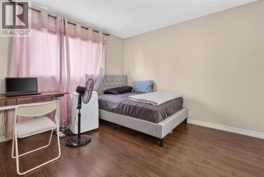 319 Rundlelawn Road NE Calgary Alberta photo 10