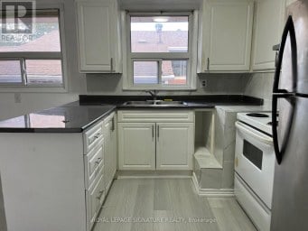 23 ALLANFORD ROAD Toronto (Tam O'Shanter-Sullivan) Ontario photo 1