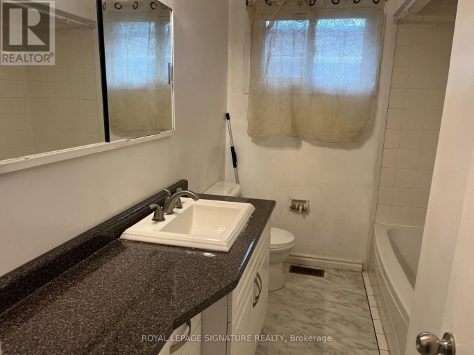 23 ALLANFORD ROAD, Toronto (Tam O'Shanter-Sullivan), Ontario, M1T2N2