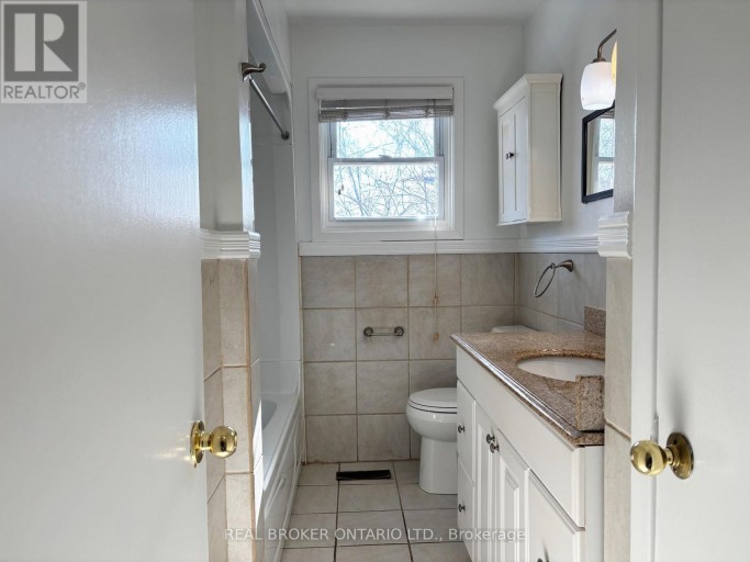 MAIN FL - 327 DOVER STREET, Oshawa (Eastdale), Ontario, L1G6G7
