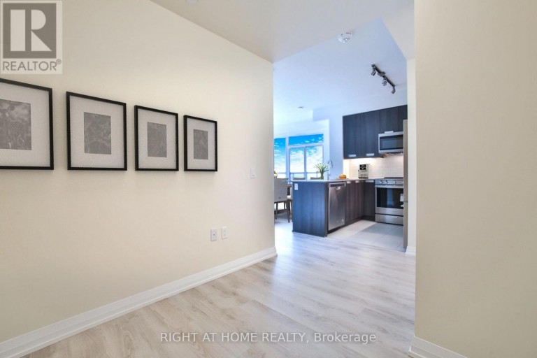 2014 - 35 WATERGARDEN DRIVE, Mississauga (Hurontario), Ontario, L5R0G8
