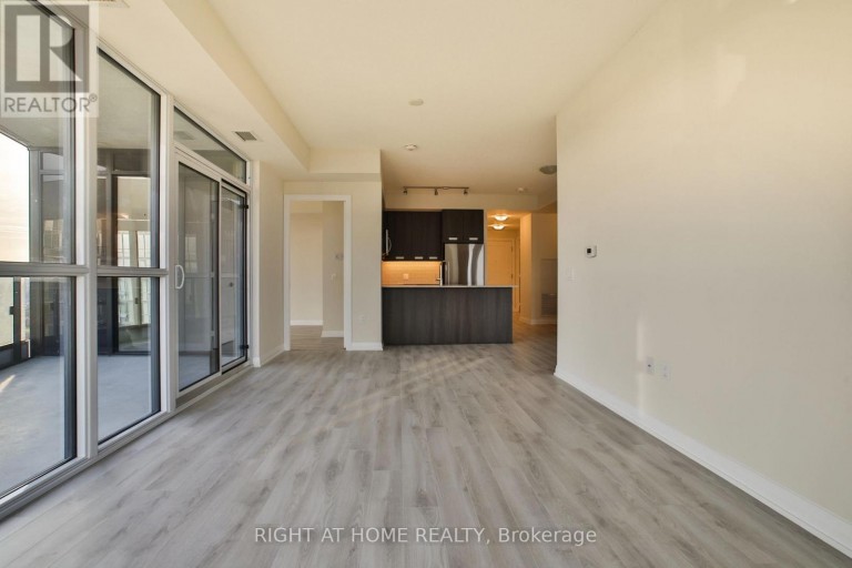 2014 - 35 WATERGARDEN DRIVE, Mississauga (Hurontario), Ontario, L5R0G8