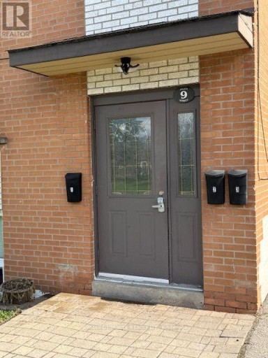 9 ELLEN STREET, Mississauga (Streetsville), Ontario, L5M1R8