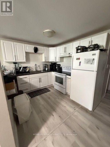 9 ELLEN STREET, Mississauga (Streetsville), Ontario, L5M1R8