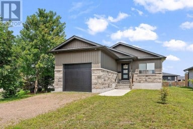 1313 BLAKELY CRESCENT, Pembroke, Ontario