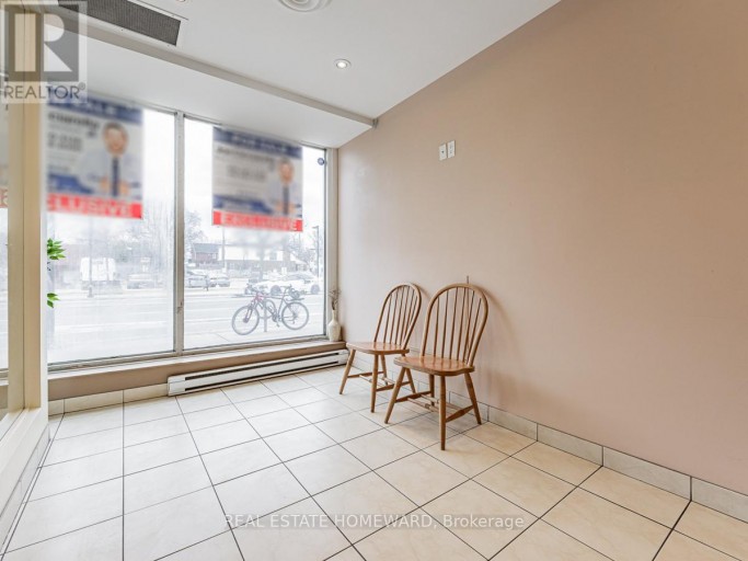 2438 DANFORTH AVENUE, Toronto (East End-Danforth), Ontario, M4C1K9
