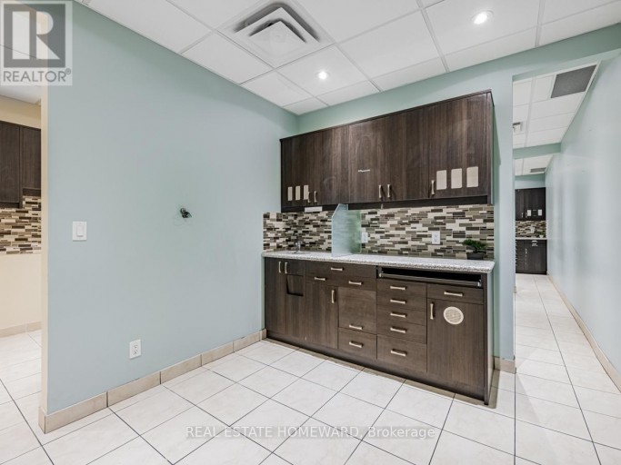 2438 DANFORTH AVENUE, Toronto (East End-Danforth), Ontario, M4C1K9
