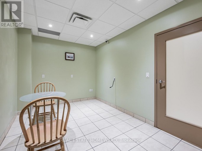 2438 DANFORTH AVENUE, Toronto (East End-Danforth), Ontario, M4C1K9