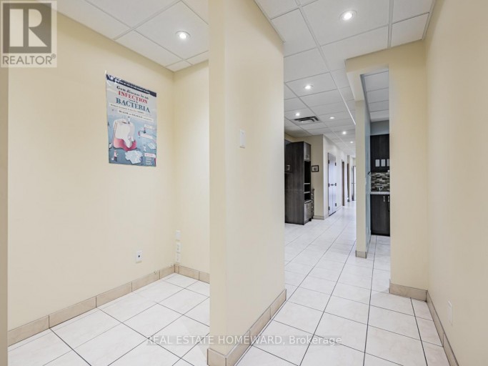 2438 DANFORTH AVENUE, Toronto (East End-Danforth), Ontario, M4C1K9