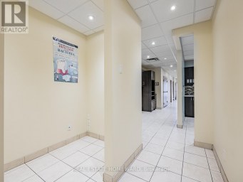 2438 DANFORTH AVENUE Toronto (East End-Danforth) Ontario photo 20