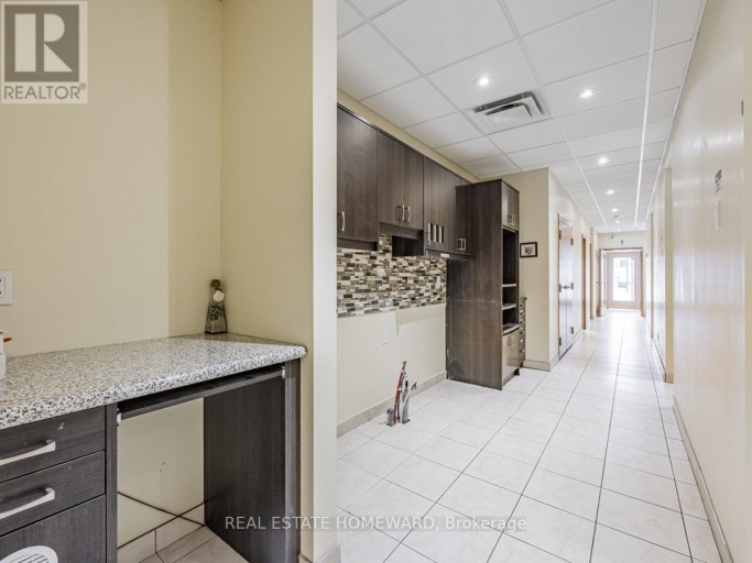 2438 DANFORTH AVENUE, Toronto (East End-Danforth), Ontario, M4C1K9