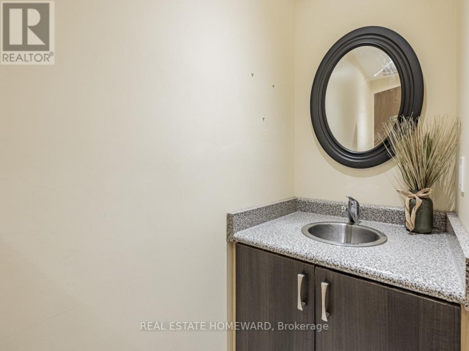 2438 DANFORTH AVENUE, Toronto (East End-Danforth), Ontario, M4C1K9