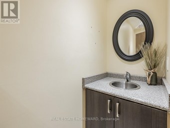 2438 DANFORTH AVENUE Toronto (East End-Danforth) Ontario photo 23