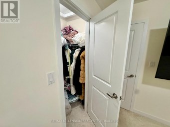 1559 MOONSEED PLACE Milton (CB Cobban) Ontario photo 12