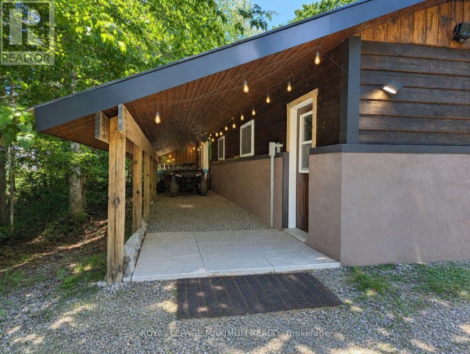 B - 79 GRANNYS LANE NE, Tudor and Cashel (Cashel Ward), Ontario, K0L1W0