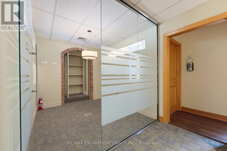 13 - 15 BOLD STREET, Hamilton (Durand), Ontario, L8P1T3
