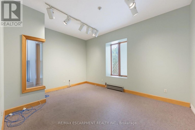 13 - 15 BOLD STREET, Hamilton (Durand), Ontario, L8P1T3
