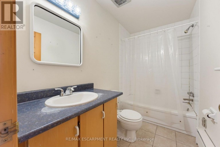 13 - 15 BOLD STREET, Hamilton (Durand), Ontario, L8P1T3