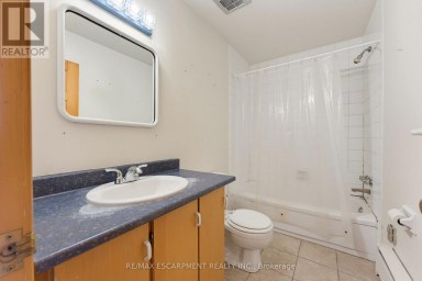 13 - 15 BOLD STREET Hamilton (Durand) Ontario photo 34