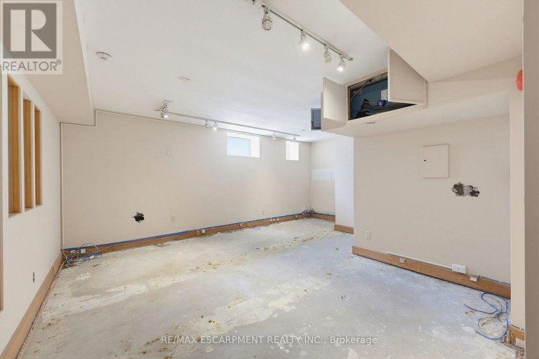 13 - 15 BOLD STREET, Hamilton (Durand), Ontario, L8P1T3