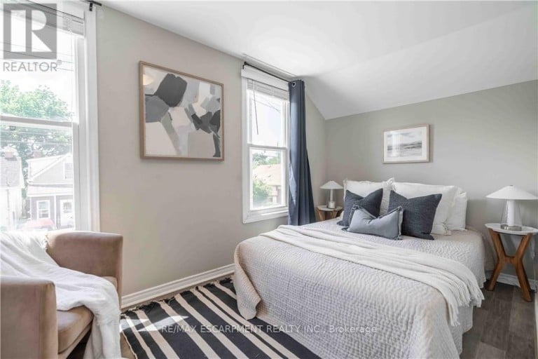 195 WOOD STREET E, Hamilton (North End), Ontario, L8L3Z2