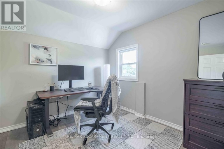 195 WOOD STREET E, Hamilton (North End), Ontario, L8L3Z2