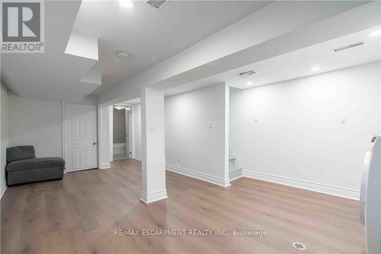 195 WOOD STREET E, Hamilton (North End), Ontario, L8L3Z2