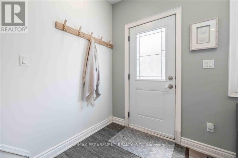 195 WOOD STREET E, Hamilton (North End), Ontario, L8L3Z2