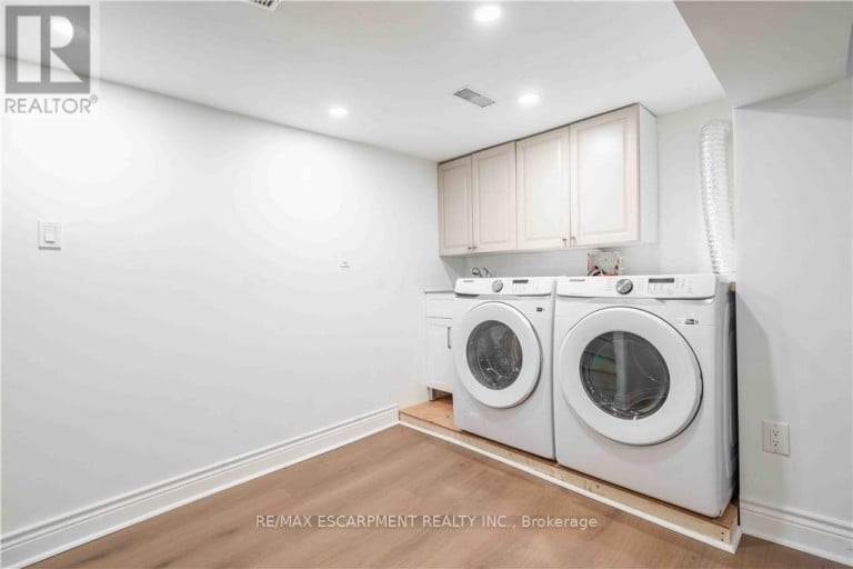 195 WOOD STREET E, Hamilton (North End), Ontario, L8L3Z2
