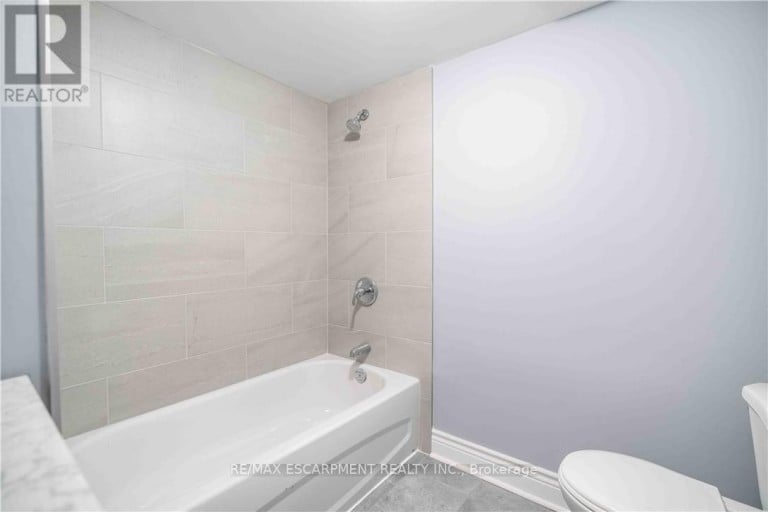 195 WOOD STREET E, Hamilton (North End), Ontario, L8L3Z2
