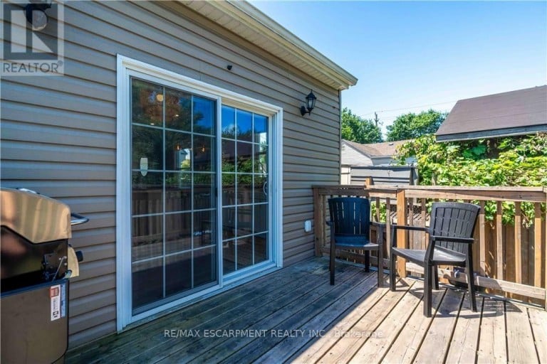 195 WOOD STREET E, Hamilton (North End), Ontario, L8L3Z2
