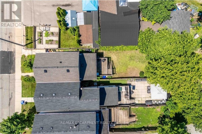 195 WOOD STREET E, Hamilton (North End), Ontario, L8L3Z2