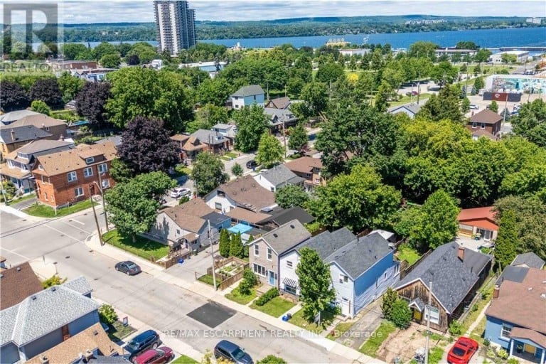 195 WOOD STREET E, Hamilton (North End), Ontario, L8L3Z2