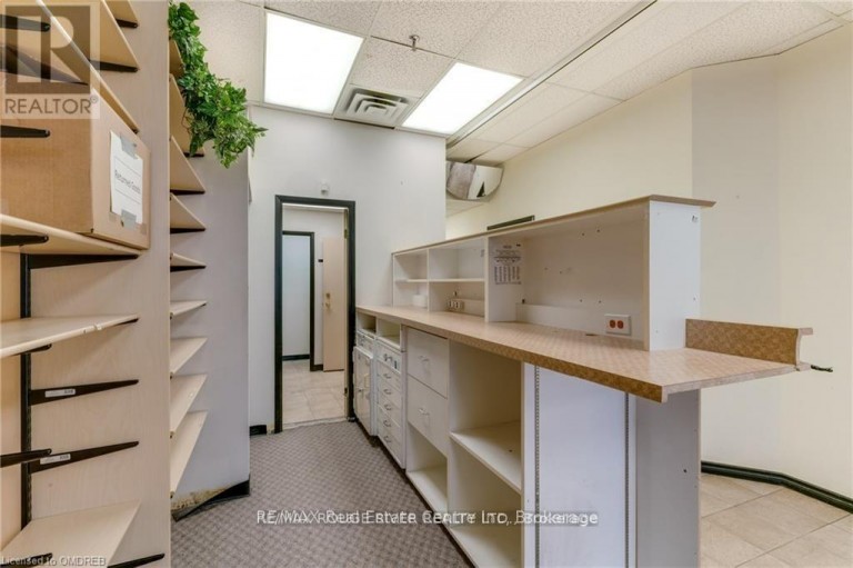 943 O'CONNOR DRIVE, Toronto (O'Connor-Parkview), Ontario, M4B2S7